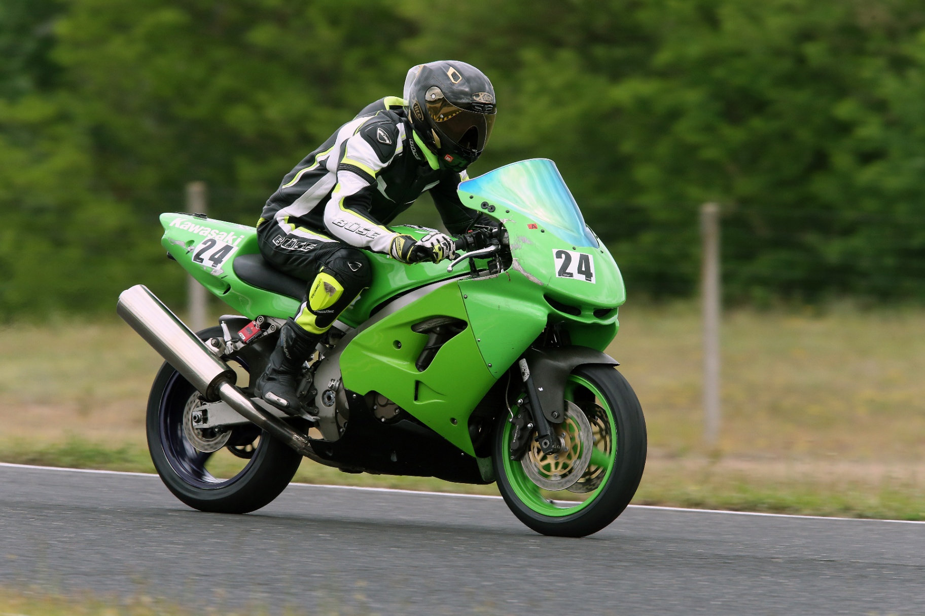 Kawasaki ZX9R Racing Team